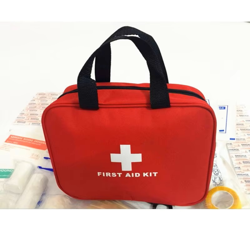 Trousse de premiers secours av - First Aid Bag Kit avis et prix
